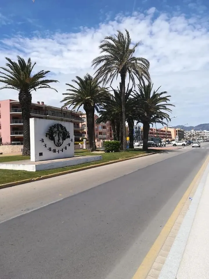 Appartement Pres De La Plage Ampuriabrava Apartamento